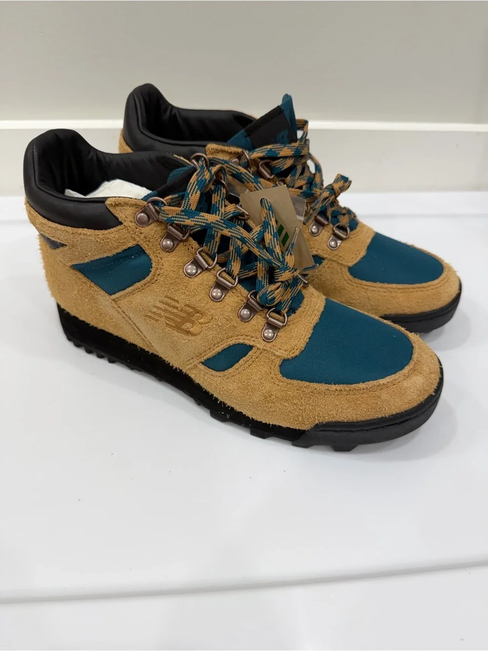 New Balance Men’s Urainaa Trail Hiker Shoes Boots Size 8.5